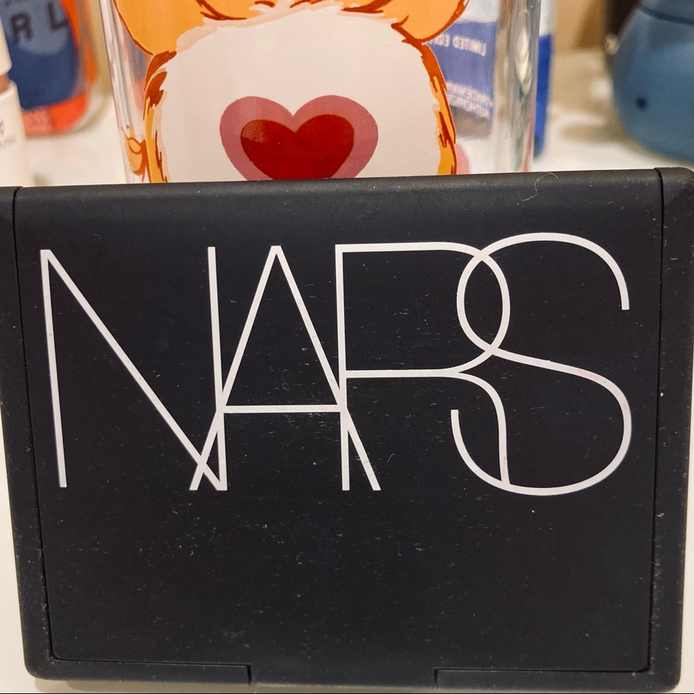 NARS SOFT VELVET PRESSED POWDER